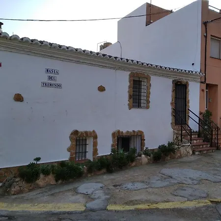 Complex Masia Del Tremendo Y Casa rural *